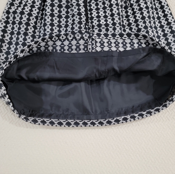 Reserved Black and White Pleated A-Line Skirt UK 14 = US 10 - Picture 11 of 15